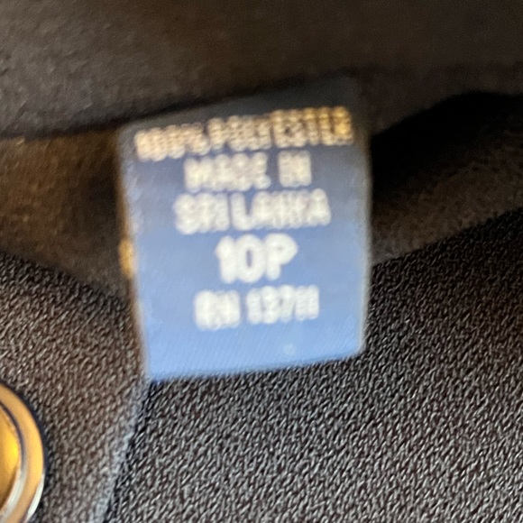 Navy blue skirt and Jacket by Karen Scott. - Picture 9 of 9